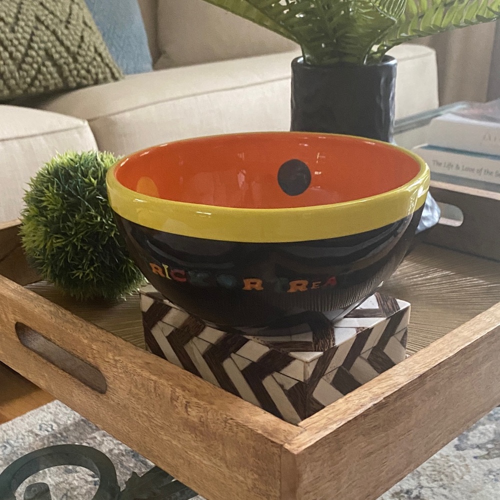 EUC TRICK OR TREAT DECORATIVE BOWL